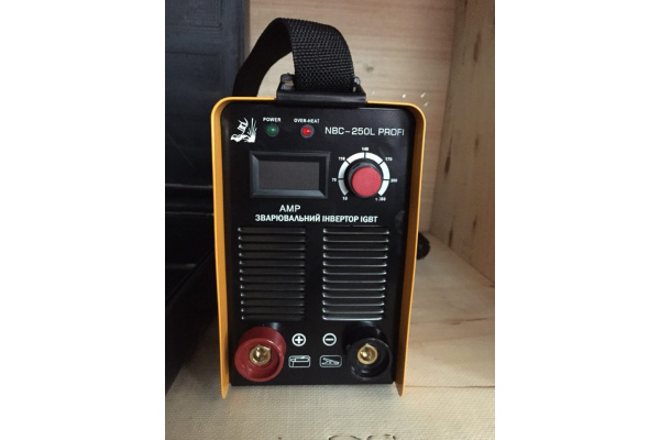 Фото 2 - Сварочный инвертор KAISER NBC-250L profi