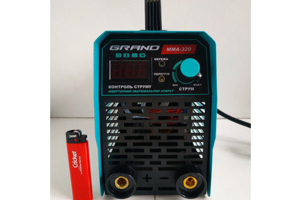 Фото 2 - Сварочный инвертор Grand MMA-320 (LCD-дисплей)
