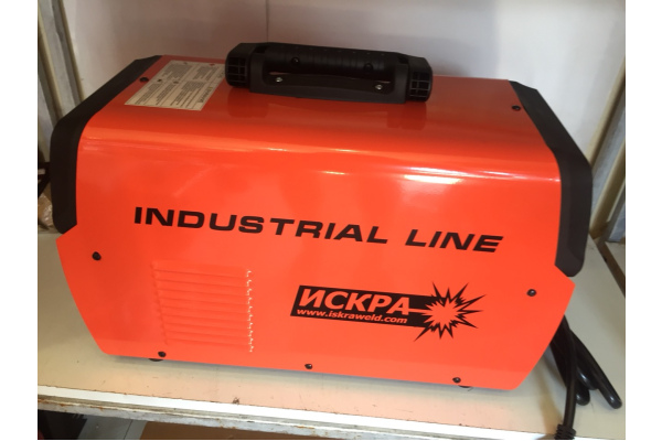 Фото 7 - Аппарат аргонодуговой сварки Искра TIG 250 AC/DC Pulse Industrial Line