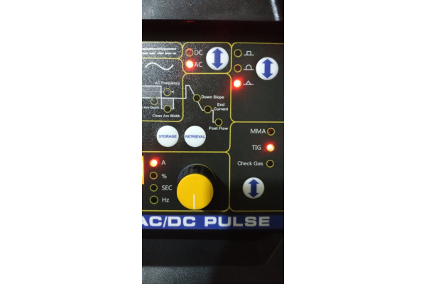 Фото 20 - Аргонная сварка Искра Профи COBALT TIG-250 AC/DC Pulse
